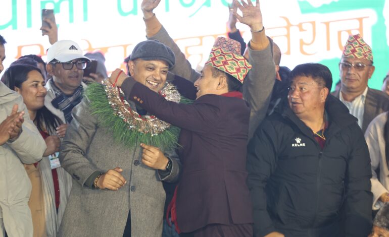 गगन पक्षीय कांग्रेसको पहिलो केन्द्रीय कार्यसमिति बैठक बसेपछि निर्वाचन आयोग जाँदै