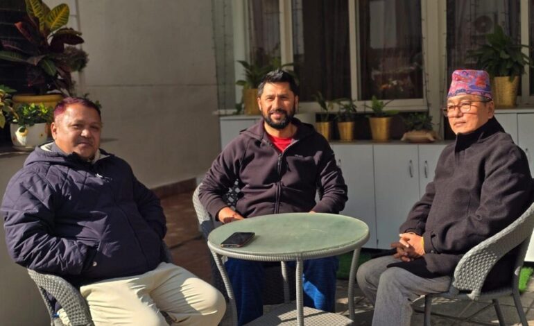 राप्रपा अध्यक्ष राजेन्द्रको राजनीतिक दौडधुप, ओली,देउवा र रविलाई किन भेटे