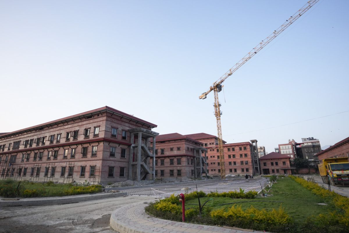 निर्वाचनपछि नयाँ भवनमा प्रतिनिधिसभाको बैठक