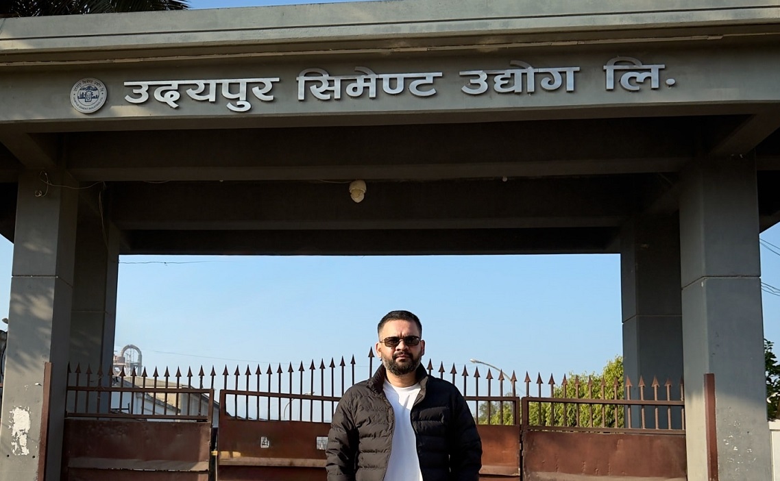 उदयपुर सिमेन्टको गेटबाट बालेनको सन्देश उद्योगहरु देशको मेरुदण्ड हुन्
