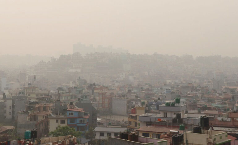 काठमाडौंको वायु प्रदूषण बढ्यो, विश्वका प्रदूषित सहरमध्ये सातौँ स्थानमा