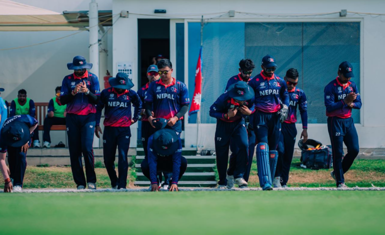 इंग्ल्यान्डविरुद्ध नेपाल पहिले फिल्डिङमा