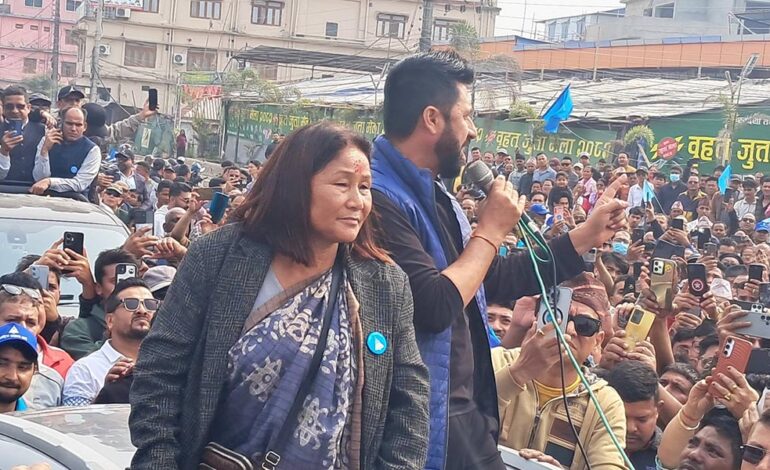 सभामुख हुँदा ‘बा’ को आदेश मानेर जनताको आवाज उठाउँदा माइक काट्नेले कुन मुखले भोट माग्दैछन् भन्दै रविको आरोप