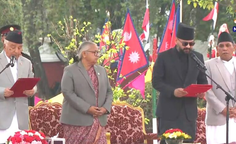 बालेनले लिए प्रधानमन्त्रीको पद तथा गोपनियताको सपथ