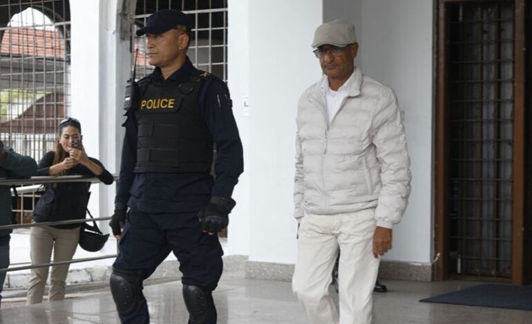 रमेश लेखक अझै केहि दिन हिरासतमा रहने, सर्वोच्चको कारण देखाउ आदेश