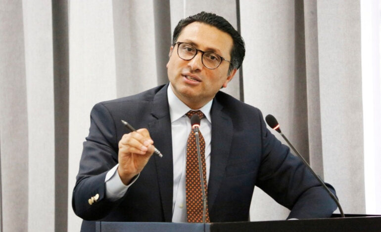 अर्थमन्त्रीको सम्पत्ति विवरणः आधा केजी सुन, ४ ठाउँमा घर तथा अपार्टमेन्ट अन्य कति ?