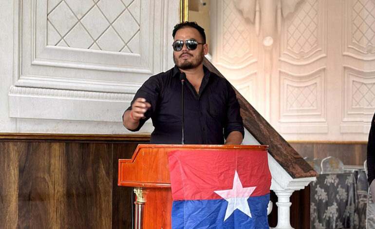 युवा संघमा आवद्ध चक्रे मिलन समूहका निराजन पक्राउ