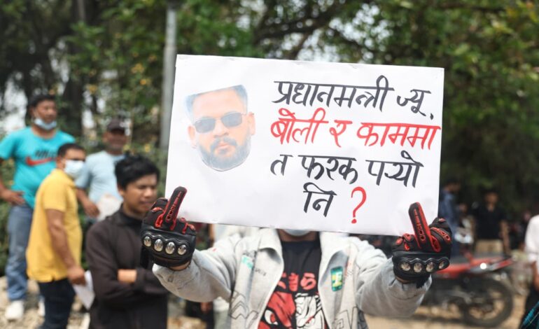 बालेनले सुकुम्बासीलाई कुकुर र चरा जति मान्छेपनि नठानेको गुनासो