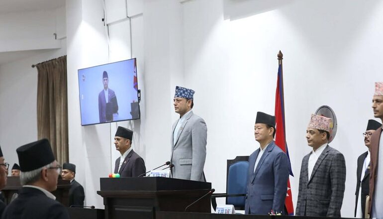 संसद्‌मा सभामुख अर्यालको पहिलो दिन