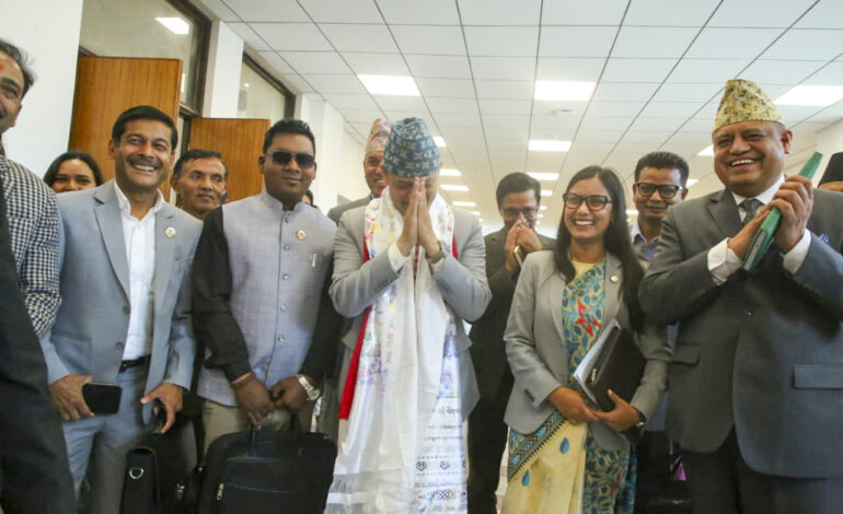 डीपीको यात्रा: राश्वपालाई ‘चेक एण्ड ब्यालेन्स’ राख्नुपर्ने दबाब