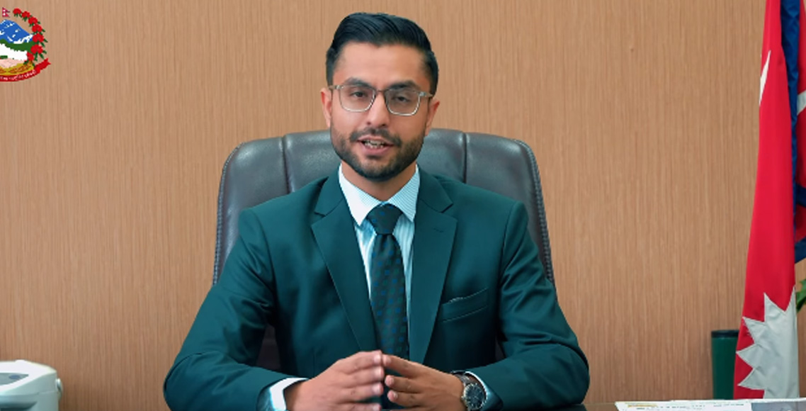 विश्वविद्यालयबाट विद्यार्थी संगठनका ब्यानर–झन्डा हटाउँदा अवरोध भए प्रहरी परिचालन