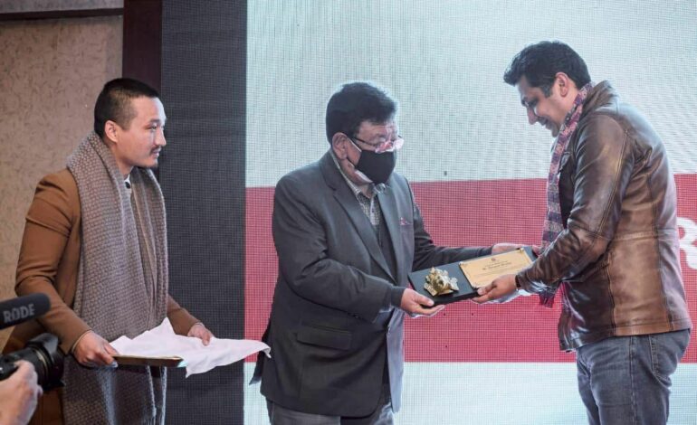 एकपछि अर्को खुल्न थाल्यो सुधन–भट्टको साइनो तर खुलेन ‘हामी नेपाल’ वेवसाइट