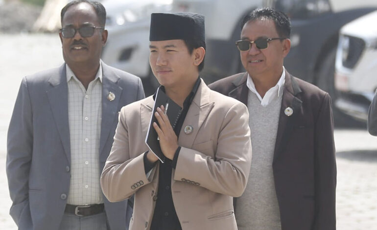 ओलीको चाहना बादल, संसदीय दलको नेतामा सुहाङलाई ल्याउने नयाँ खेल