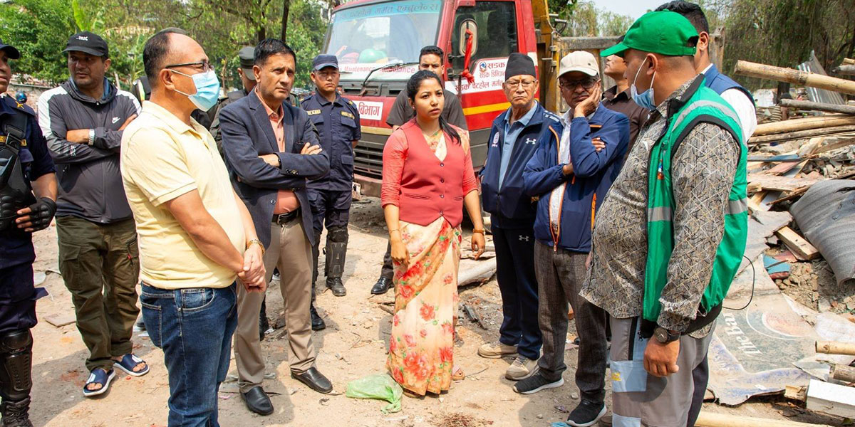 सुकुमबासी हटाएको बस्तीमा तारवार गरिदै