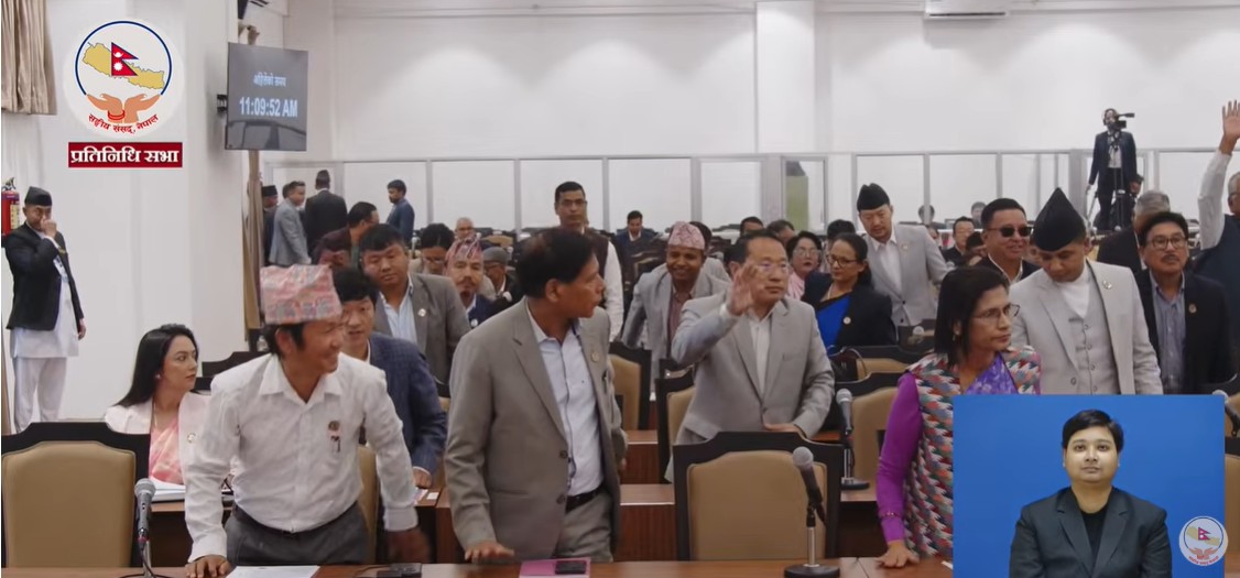 अर्थमन्त्री धम्कीपुर्ण भनाइपछि प्रतिपक्षी दलहरूको आपत्ति, उठेर विरोध जनाए