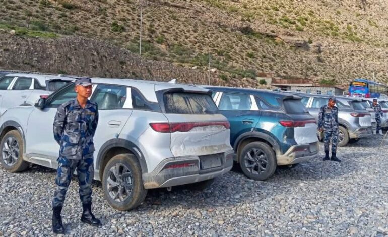 कोरोला नाकाबाट भित्रिएका पौने ८ सय विद्युतीय गाडी सशस्त्र प्रहरीको नियन्त्रणमा
