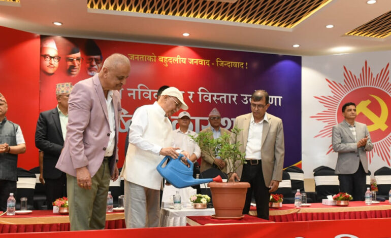 चुनावपछि जेल परेका ओली पहिलोपटक सार्वजनिक कार्यक्रममा देखा परे