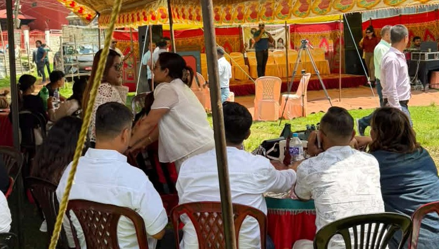 सद्भाव बढाउन सिनामंगल बैरो एकता समूहको गोदावरीमा वनभोज